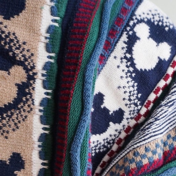 Vintage 90s Disney Mickey Mouse 3D knit sweater Coogi style XL Mens - Picture 6 of 10